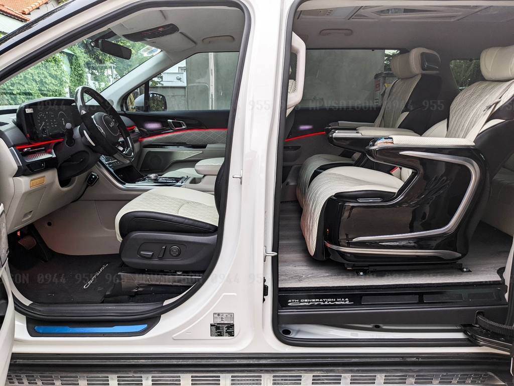 Nâng cấp Limousine Kia Carnival 2024 2025 bản thương gia: báo giá mới nhất