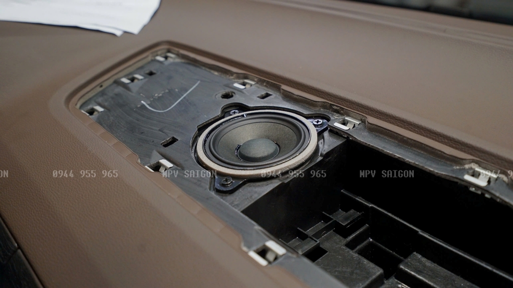 Loa Harman Kardon Cho Volkswagen Viloran: Nâng Cấp Âm Thanh Toàn Diện