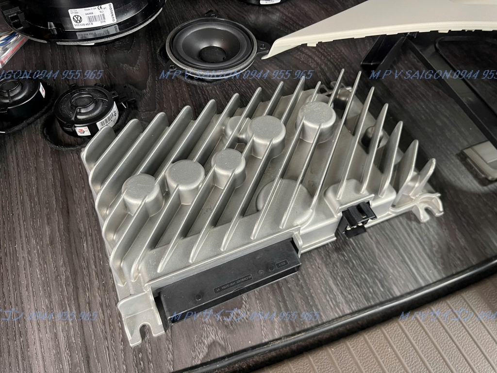 HỆ THỐNG LOA DYN AUDIO DÀNH RIÊNG CHO VOLKSWAGEN VILORAN