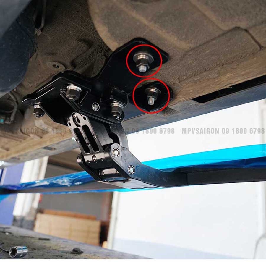 BỆ BƯỚC ĐIỆN LÊN XUỐNG BMW X5