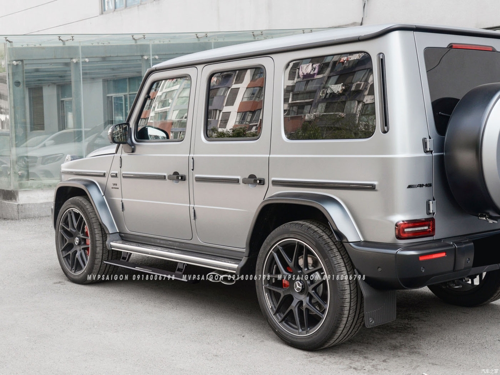 Bệ bước điện Mercedes Benz G63