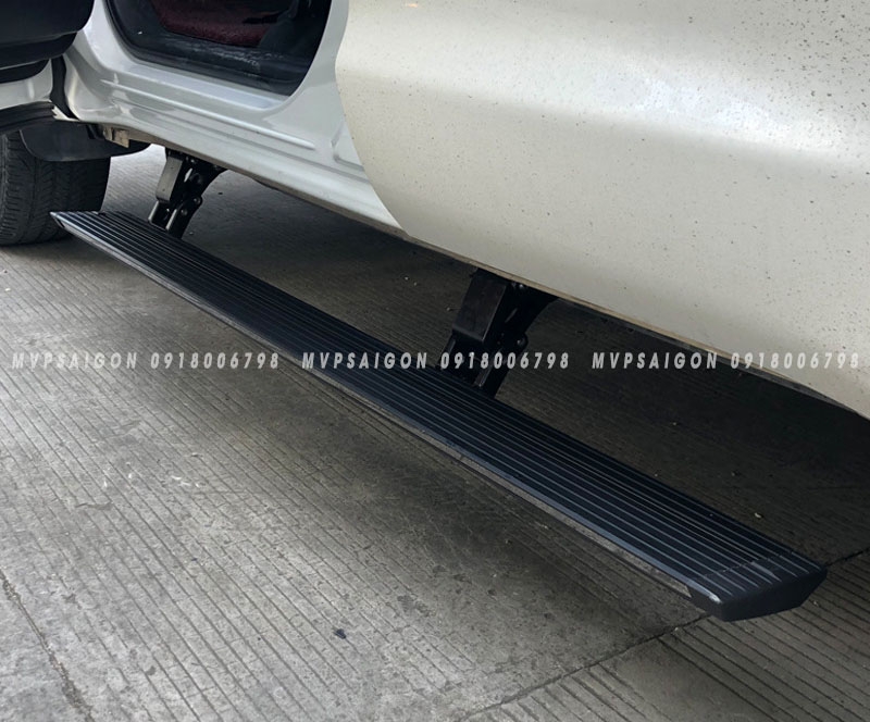 Bệ bước điện Mercedes Benz G63