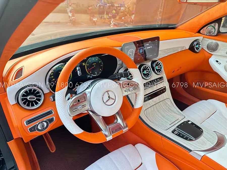 Benz C300 bọc da đổi màu nội thất cam Hermes phối trắng