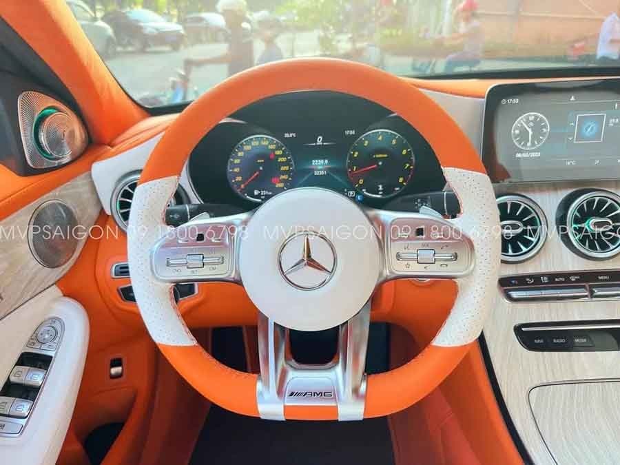 Benz C300 bọc da đổi màu nội thất cam Hermes phối trắng