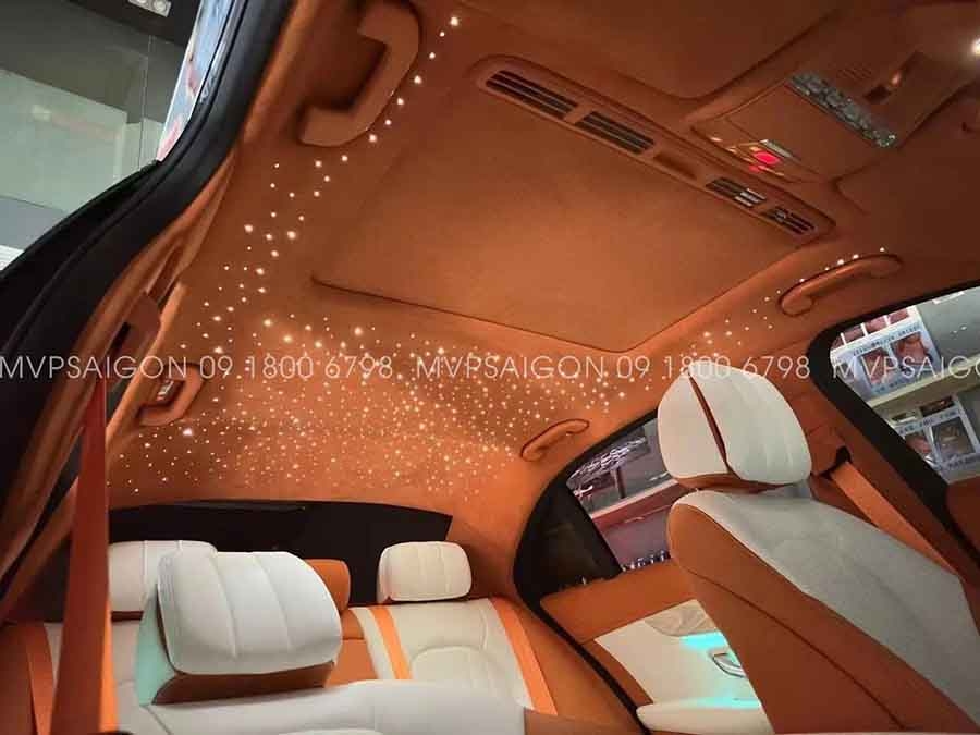 Benz C300 bọc da đổi màu nội thất cam Hermes phối trắng