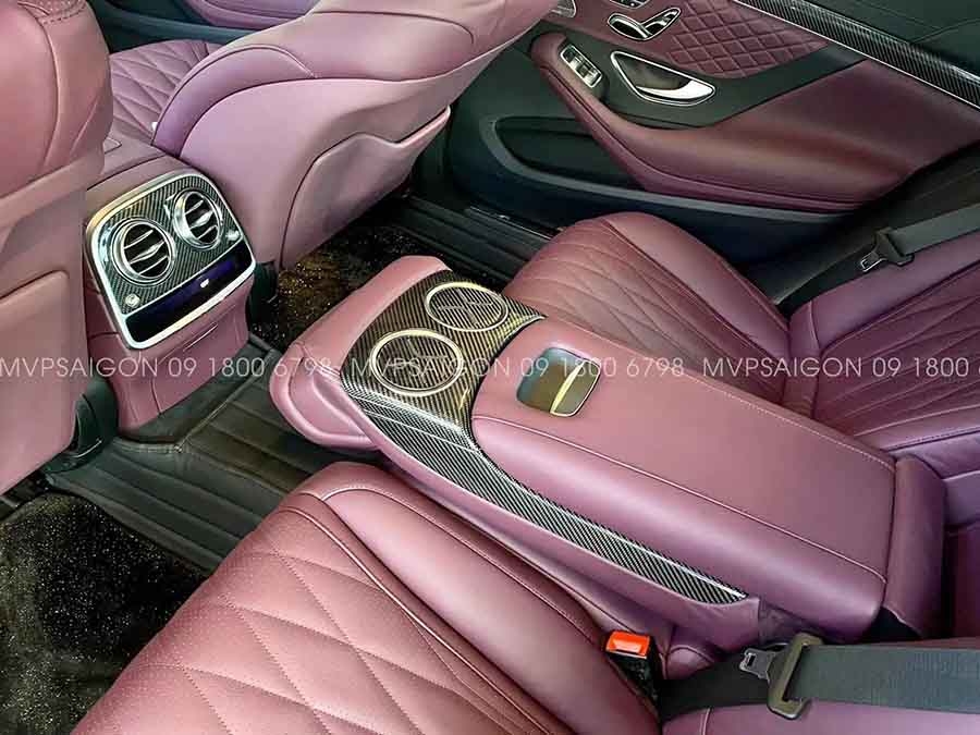 Benz S-class bọc da đổi màu nội thất đen tím