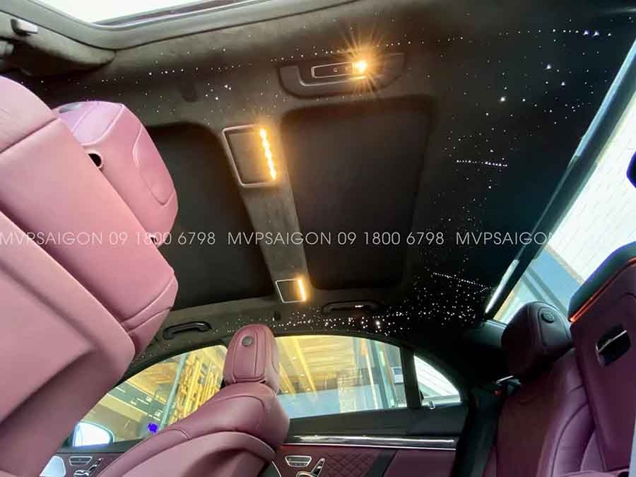 Benz S-class bọc da đổi màu nội thất đen tím