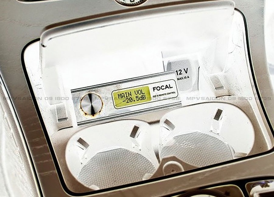 Bộ xử lý tín hiệu số (DSP) cao cấp 8 kênh Focal FSP-8