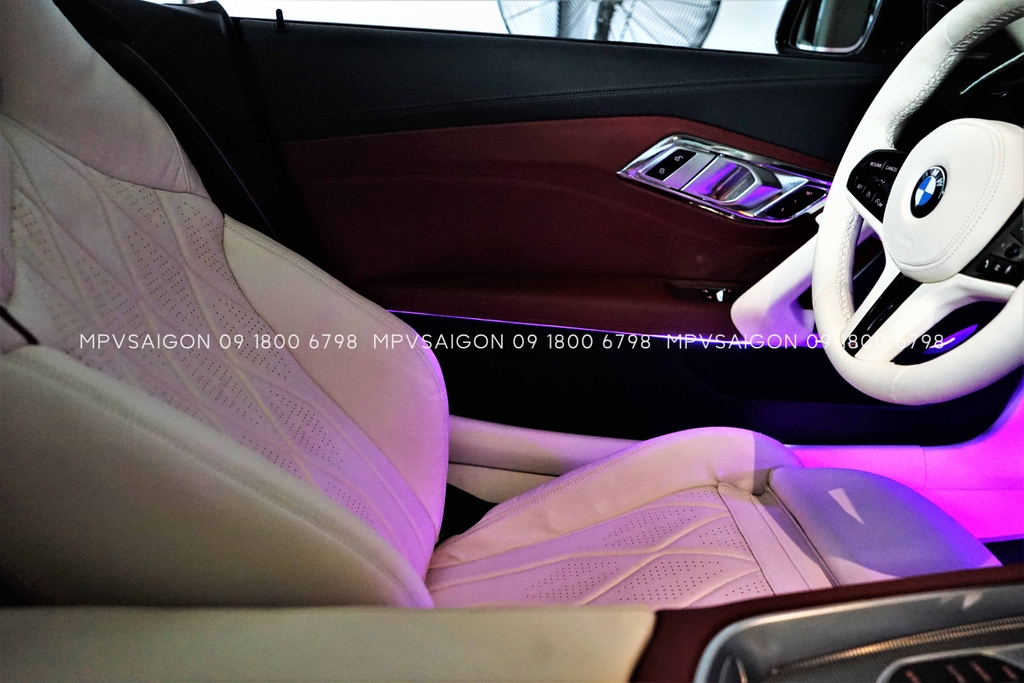 Bọc da đổi màu nội thất dành cho BMW Z4