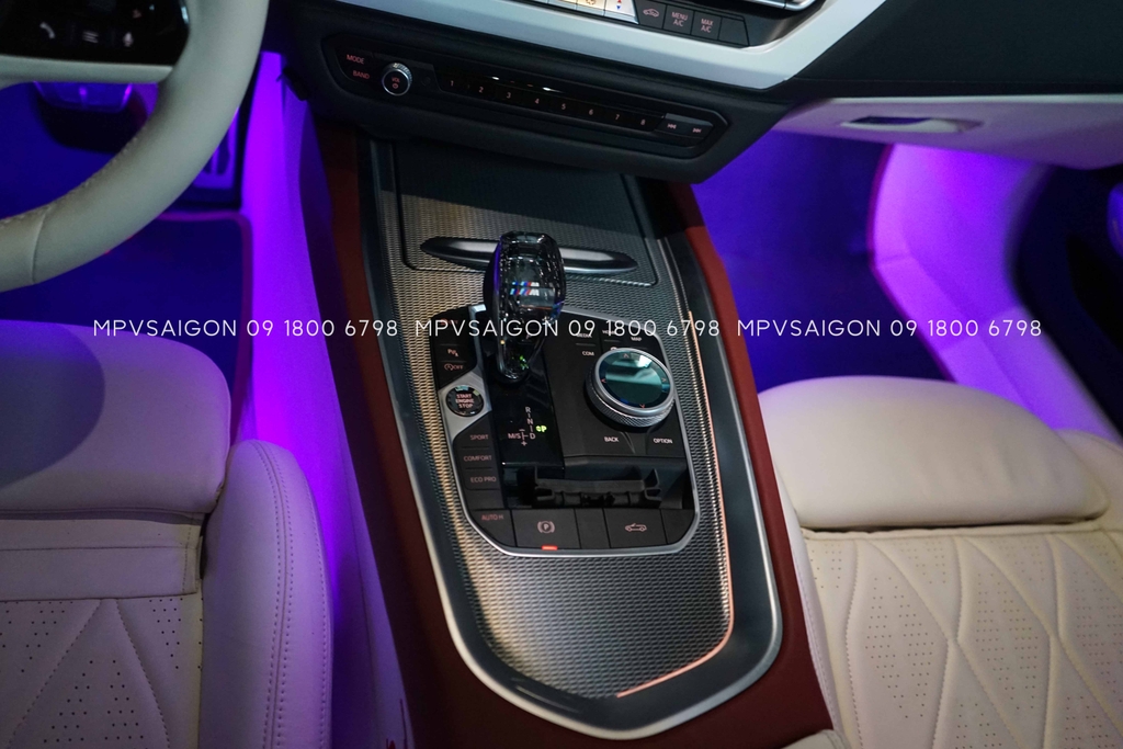 Bọc da đổi màu nội thất dành cho BMW Z4