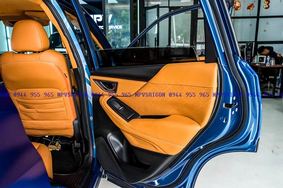 Bọc da - đổi màu nội thất Subaru Forester