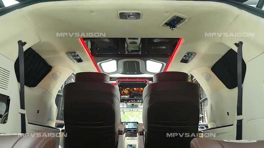 Bọc da và đổi màu nội thất cho Kia Carnival 2025