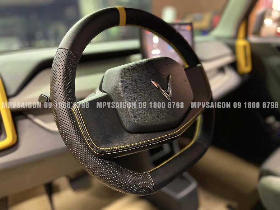 Bọc da vô Lăng và vô lăng carbon xe VinFast VF3