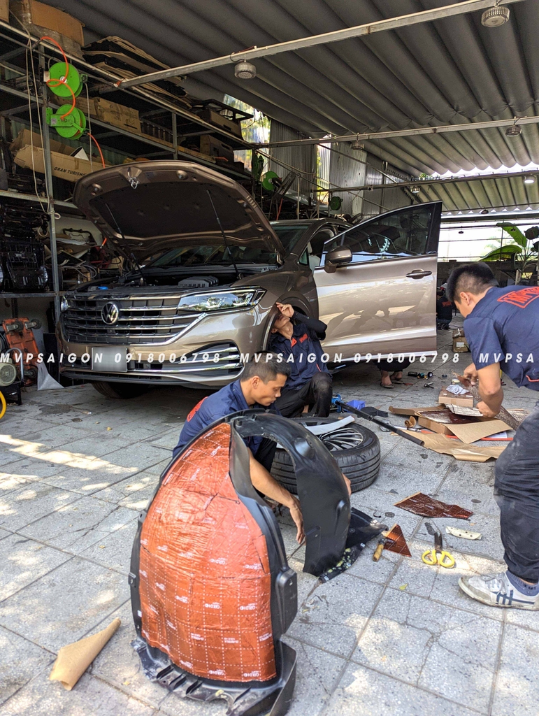 Cách âm chống ồn Volkswagen Viloran/ Teramont - vật liệu cách âm Dr Artex tiên tiến nhất