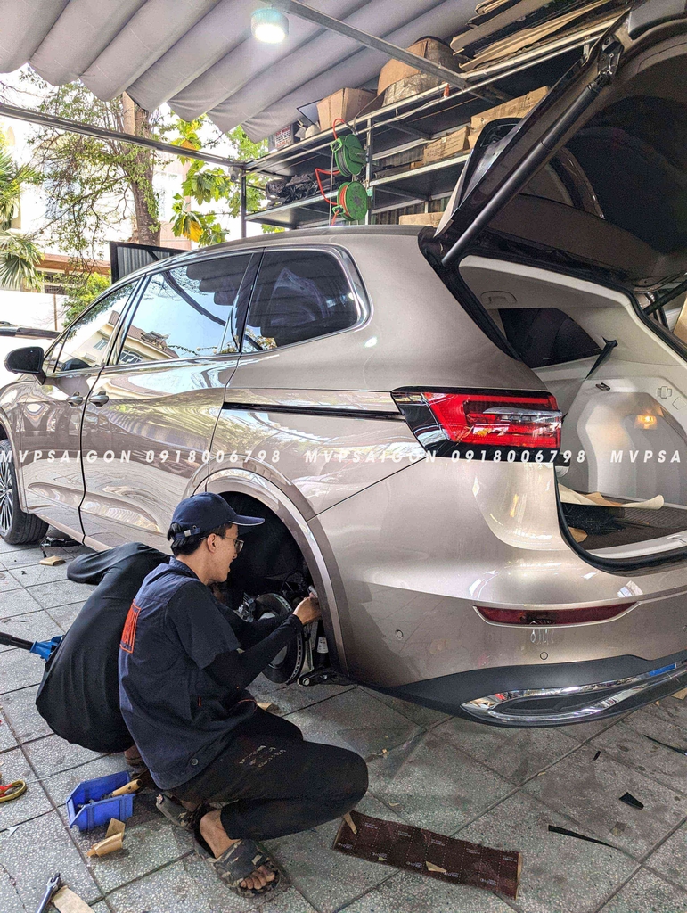 Cách âm chống ồn Volkswagen Viloran/ Teramont - vật liệu cách âm Dr Artex tiên tiến nhất