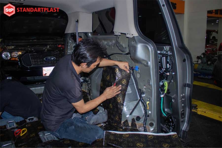 Cách âm xe hơi bằng vật liệu STP