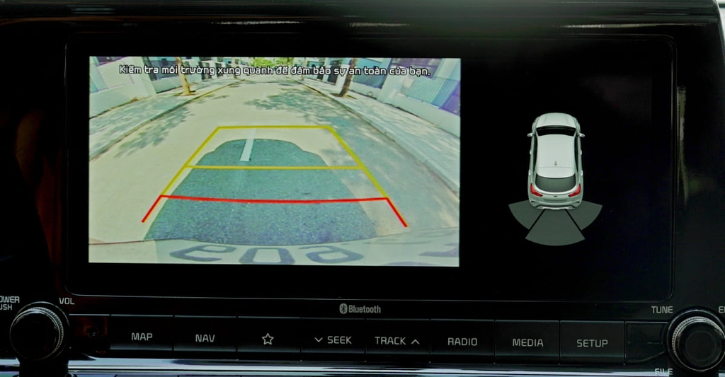 Camera 3 mắt Elliview Y5 kết hợp cam lùi zin thành hệ thống cam 360