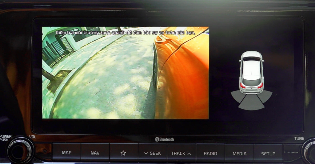 Camera 3 mắt Elliview Y5 kết hợp cam lùi zin thành hệ thống cam 360