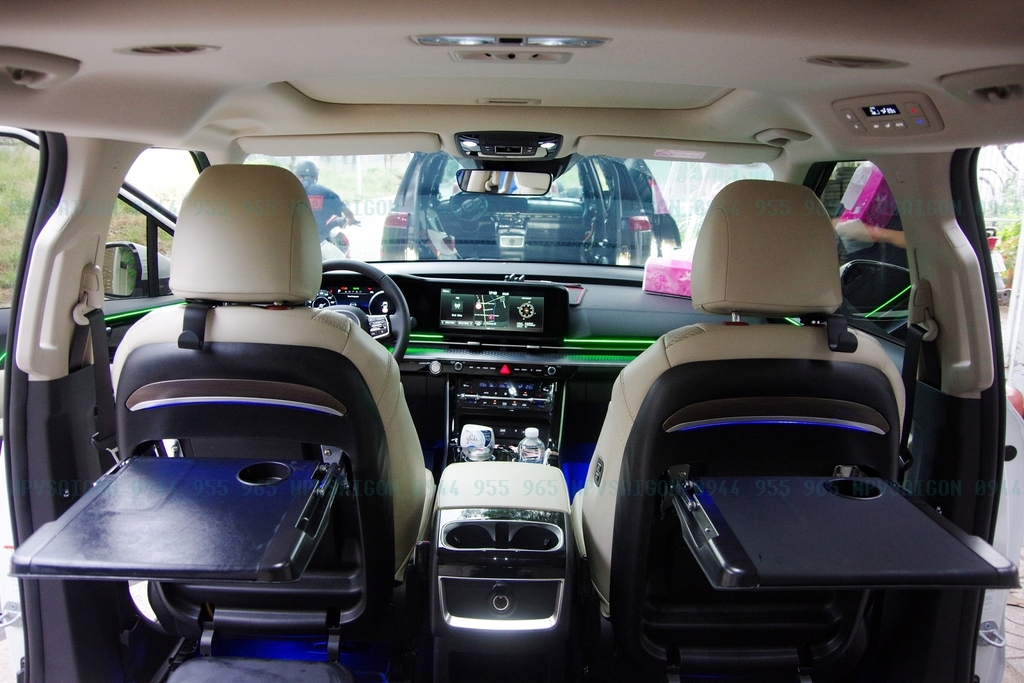 Bàn làm việc - bàn ăn xếp gọn lưng ghế cho Kia Carnival