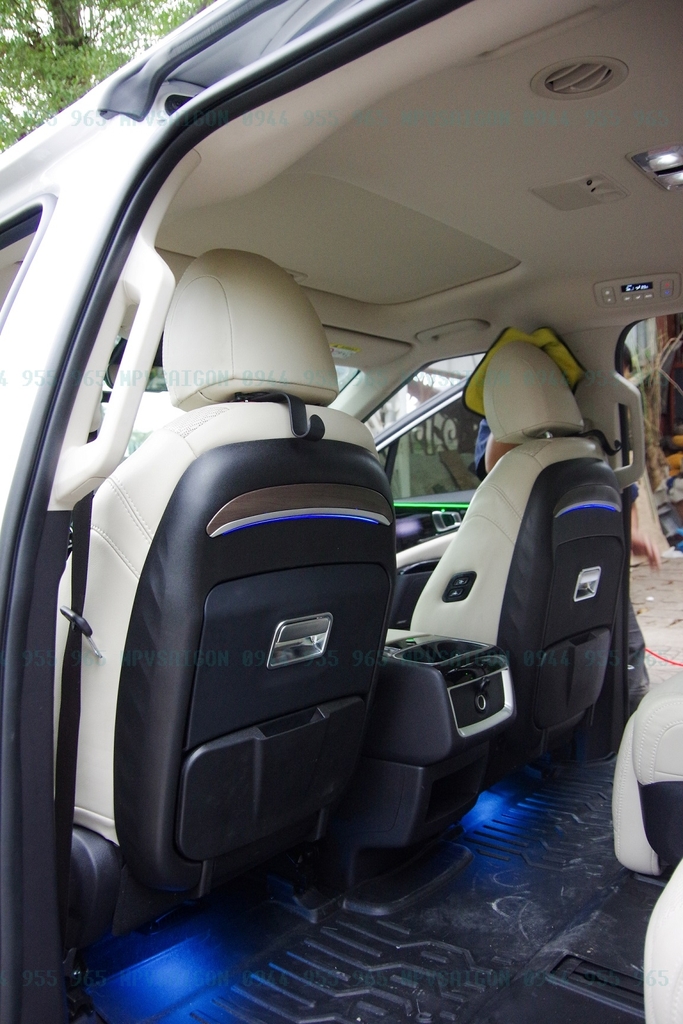 Bàn làm việc - bàn ăn xếp gọn lưng ghế cho Kia Carnival