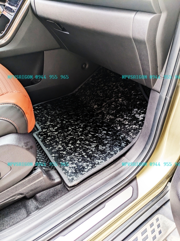 Sàn Carbon cho Kia Carnival 8 chỗ 7 chỗ: Báo giá và kinh nghiệm lựa chọn mới nhất