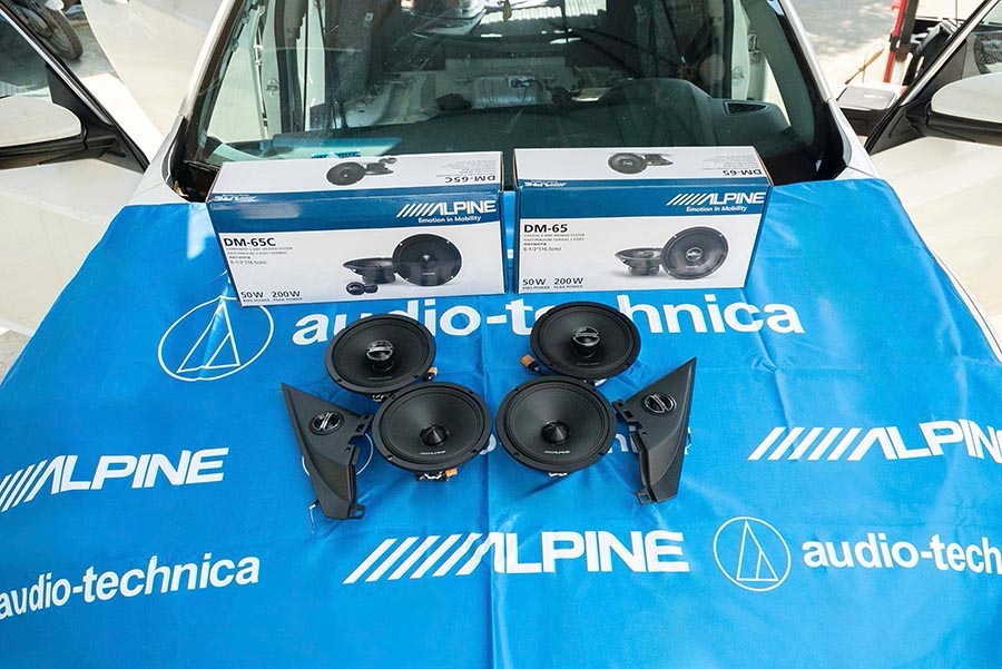 Combo Alpine DM65 - DM65C và Màn hình Teyes trên Honda Civic – Bộ ba công nghệ hoàn hảo