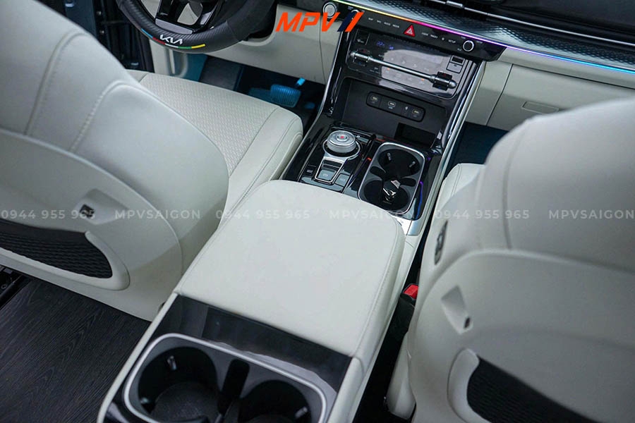 KIA CARNIVAL - COMBO TRƯỢT ĐIỆN 4 HƯỚNG HÀNG 2 VÀ SÀN VÂN GỖ CAO CẤP