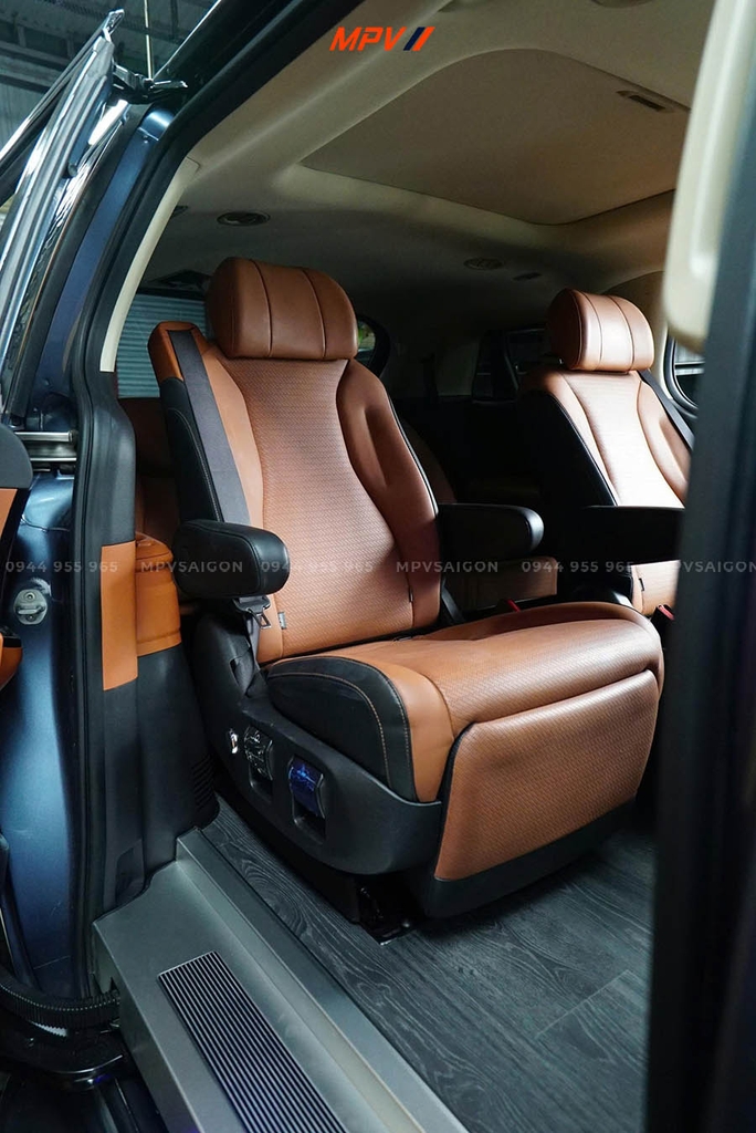 KIA CARNIVAL - COMBO TRƯỢT ĐIỆN 4 HƯỚNG HÀNG 2 VÀ SÀN VÂN GỖ CAO CẤP