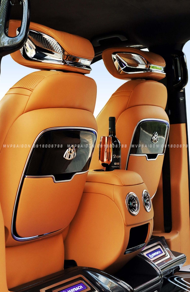 Con ngựa bệ tì tay Mercedes Benz V250 mẫu 2025