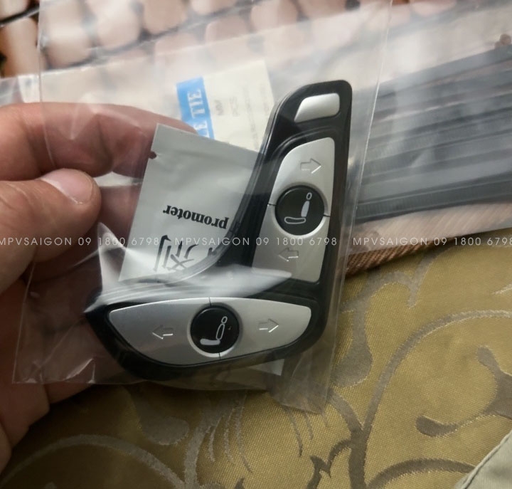 Công tắc điều khiển ghế phụ Ford Explorer