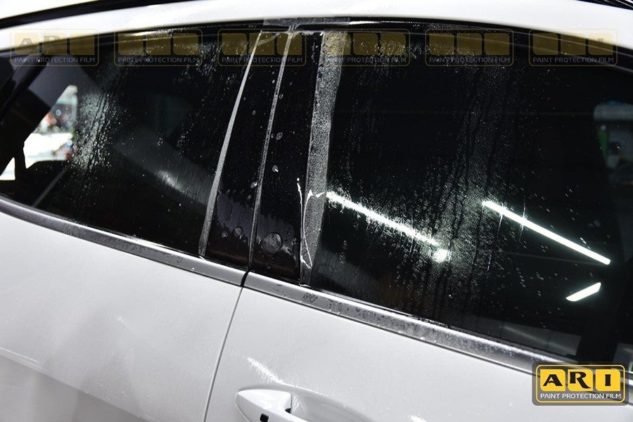 Thi công phủ PPF bảo vệ nội thất và ngoại thất ô tô Ari cho Volkswagen Viloran: Báo giá mới nhất 2024