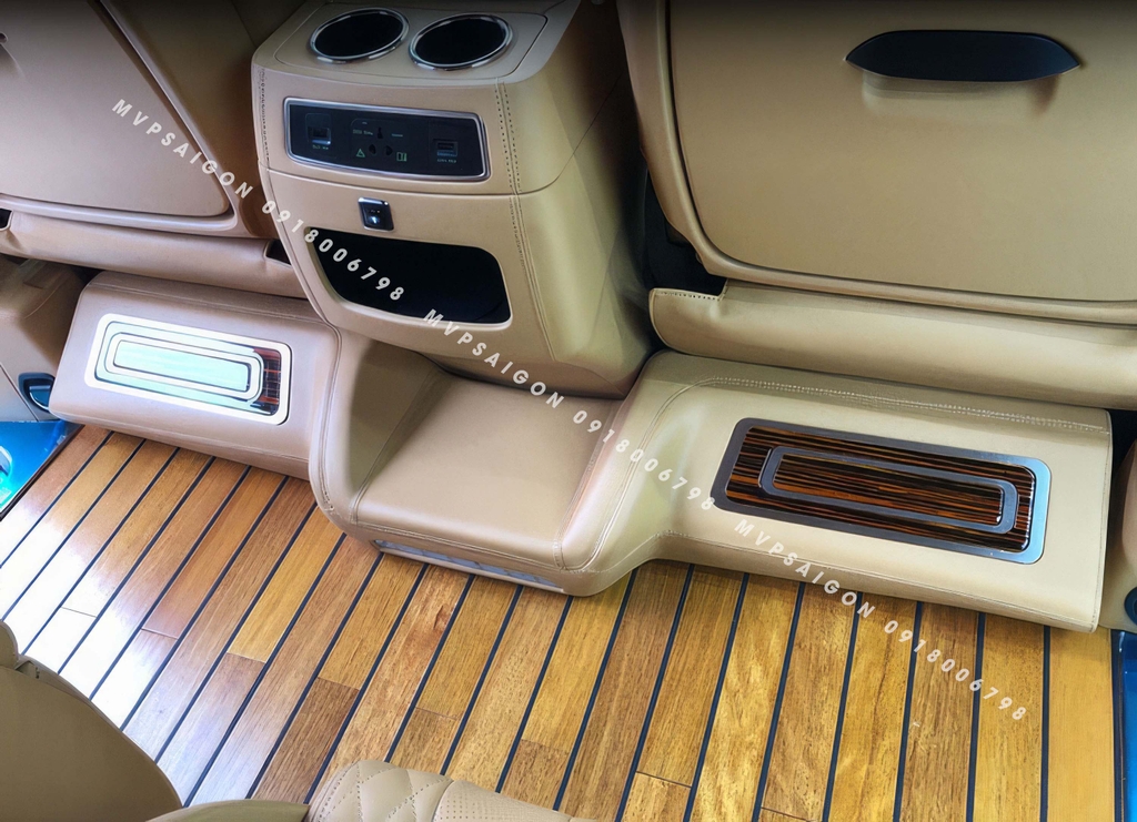 Đệm chân ghế VIP Mercedes Benz V250