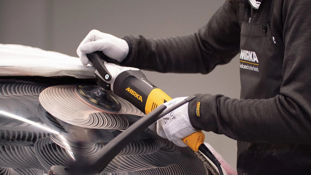 Dịch Vụ Đánh Bóng & Tẩy Ố Kính Lái Ô Tô Chuyên Nghiệp