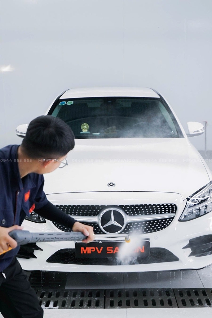 Dịch vụ rửa xe & chăm sóc xe toàn diện tại MPV SAIGON