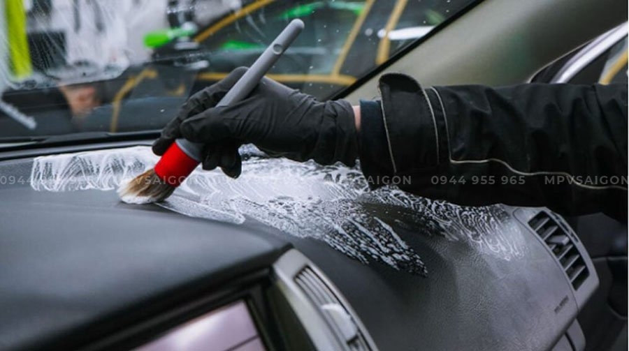 Dịch vụ rửa xe & chăm sóc xe toàn diện tại MPV SAIGON