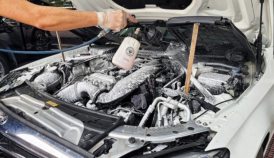 Dịch vụ rửa xe & chăm sóc xe toàn diện tại MPV SAIGON