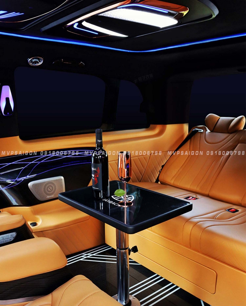 Độ bàn ăn bàn trà rượu phong cách du thuyền Benz V250 mẫu mới nhất