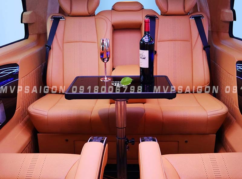 Độ bàn ăn bàn trà rượu phong cách du thuyền Benz V250 mẫu mới nhất