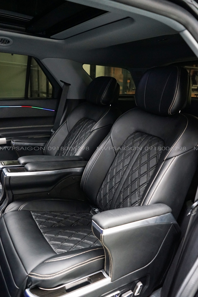 Độ ghế Limousine thương gia cho Ford Explorer 2023: Kinh nghiệm và báo giá mới nhất