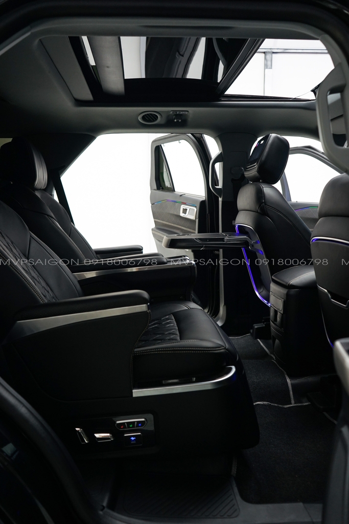 Độ ghế Limousine thương gia cho Ford Explorer 2023: Kinh nghiệm và báo giá mới nhất