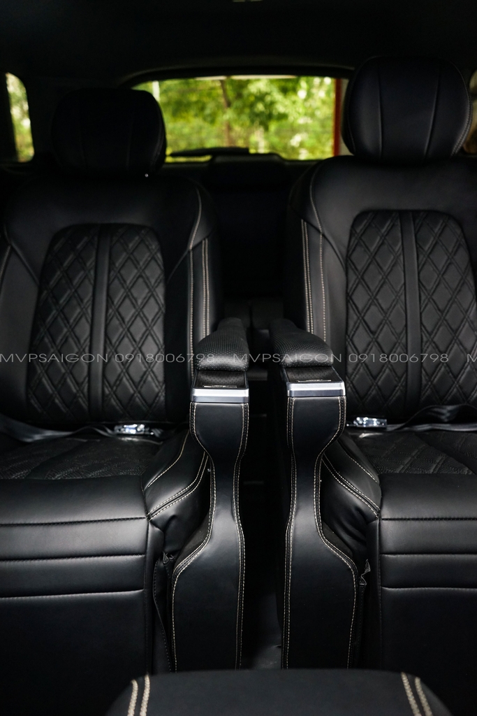 Độ ghế Limousine thương gia cho Ford Explorer 2023: Kinh nghiệm và báo giá mới nhất