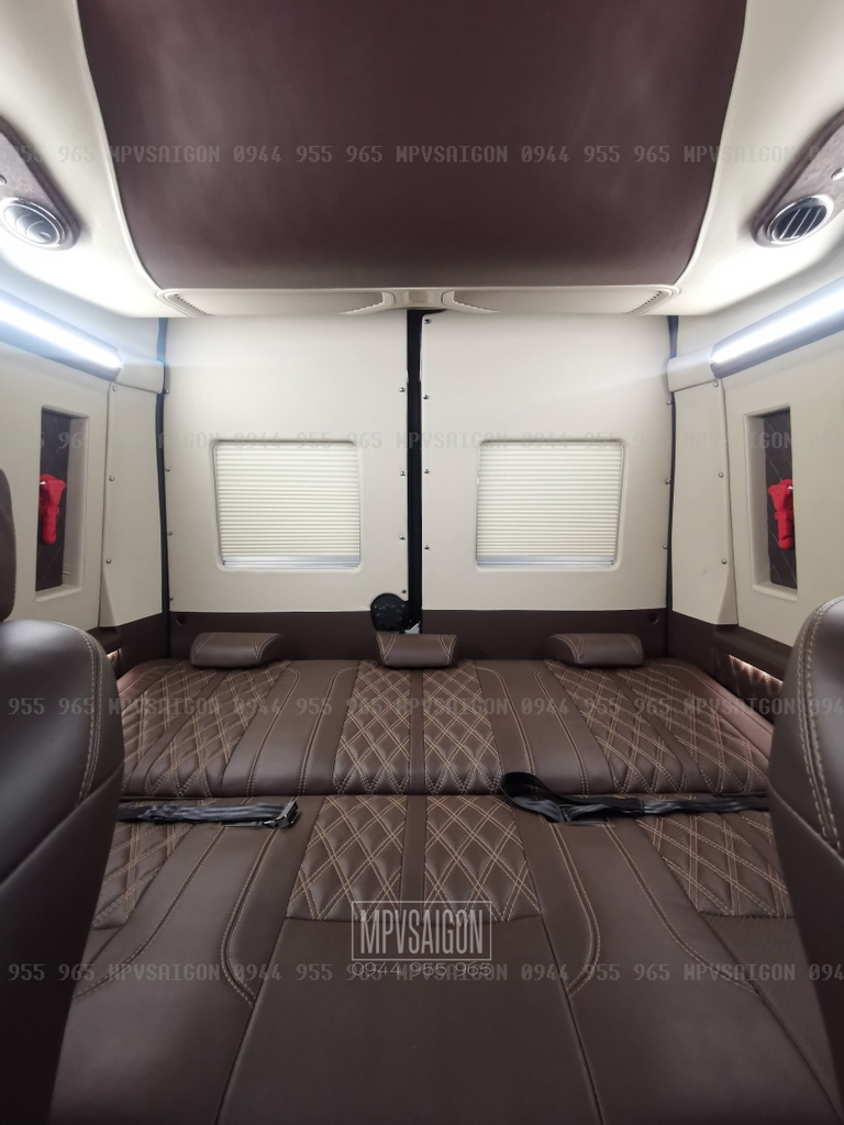 Nâng cấp ghế Limousine Ford Transit