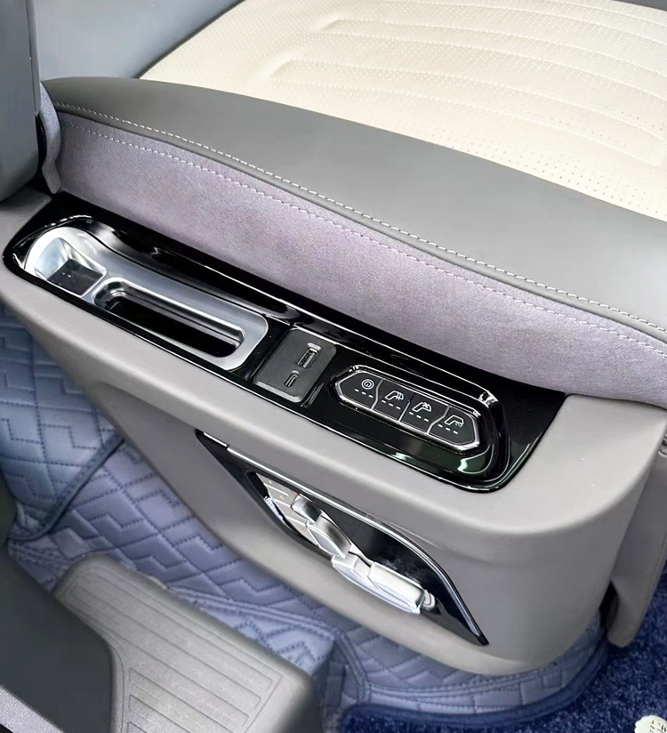 Độ limousine Land Rover Defender, Range Rover Sport, Executive, Executive Plus, Discovery 4-5