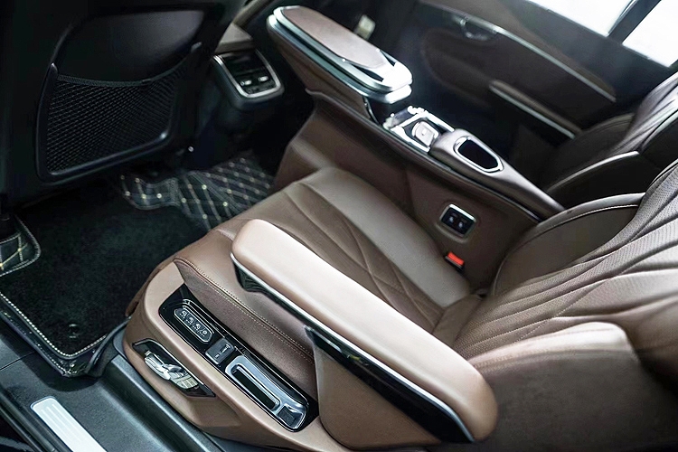 Độ limousine Land Rover Defender, Range Rover Sport, Executive, Executive Plus, Discovery 4-5