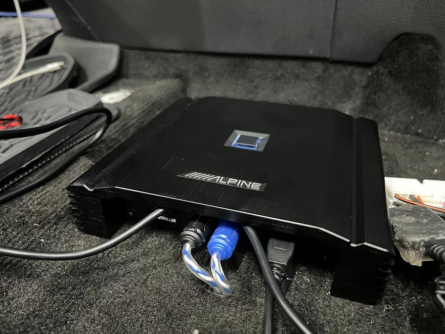 Độ loa Alpine cho Volkswagen Viloran: combo âm thanh chuẩn Hi-Res tại MPVSAIGON