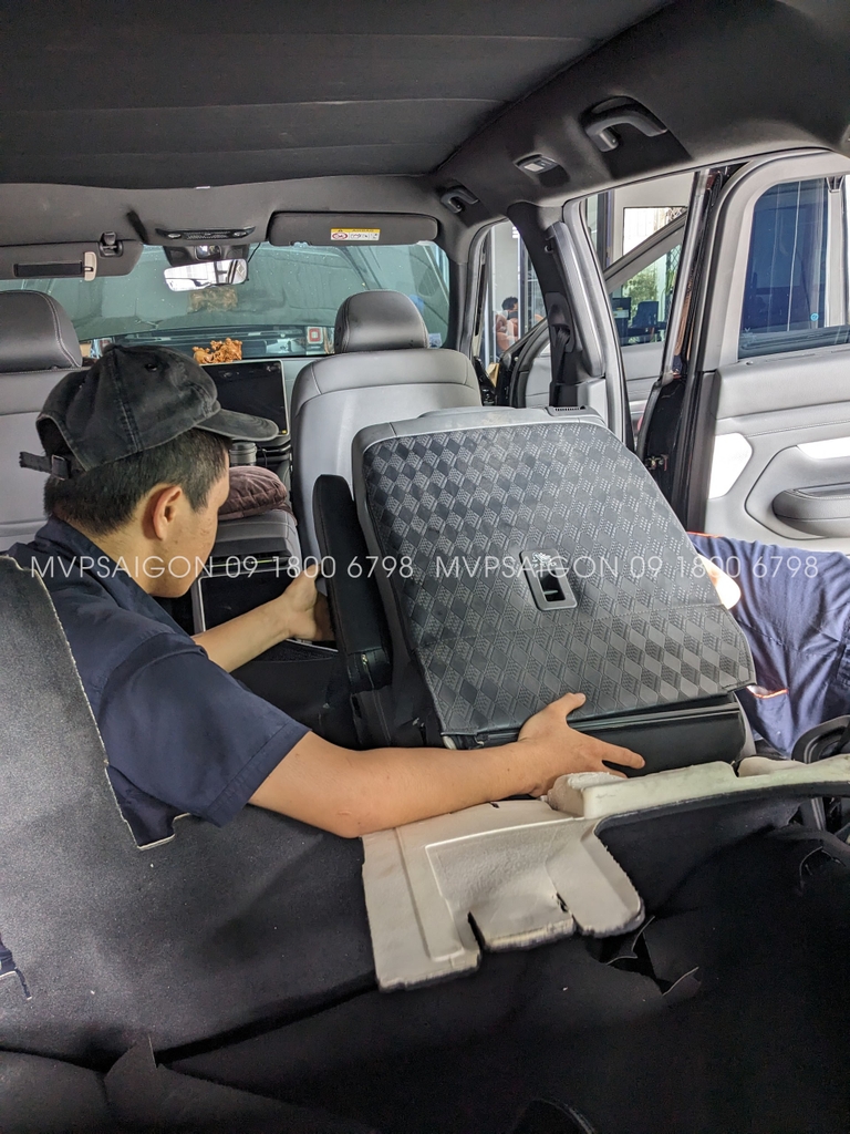 Độ nâng chân tự động Vinfast VF9