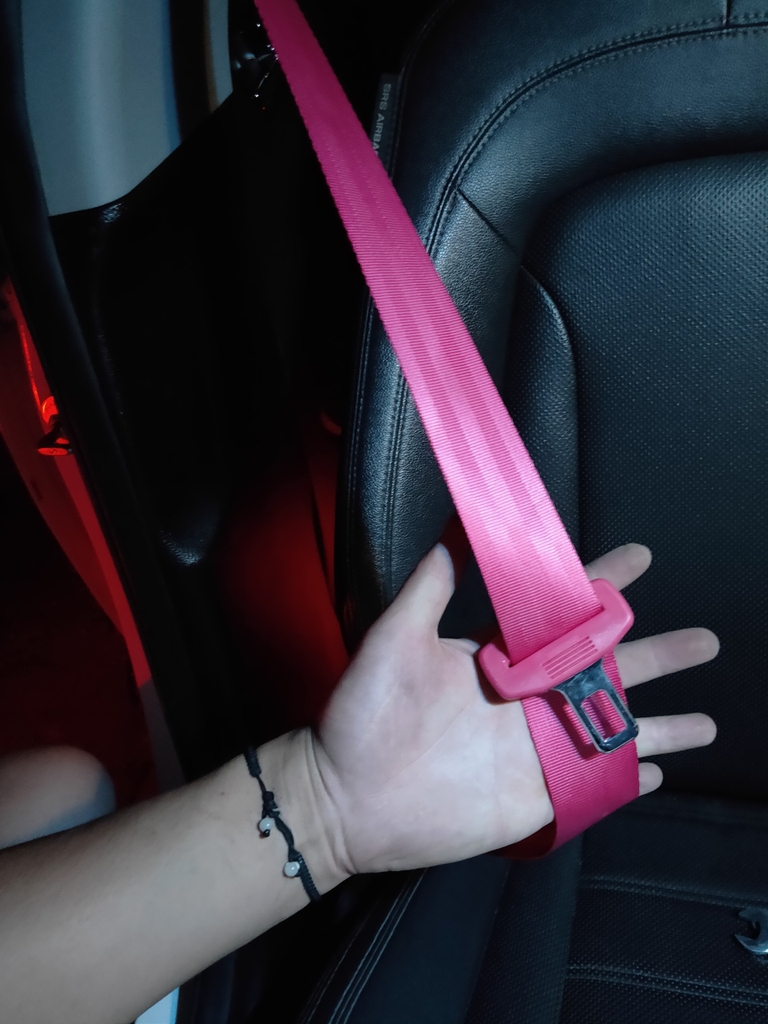 Đổi màu sắc dây đai an toàn xe ô tô- thay dây an toàn xe ô tô