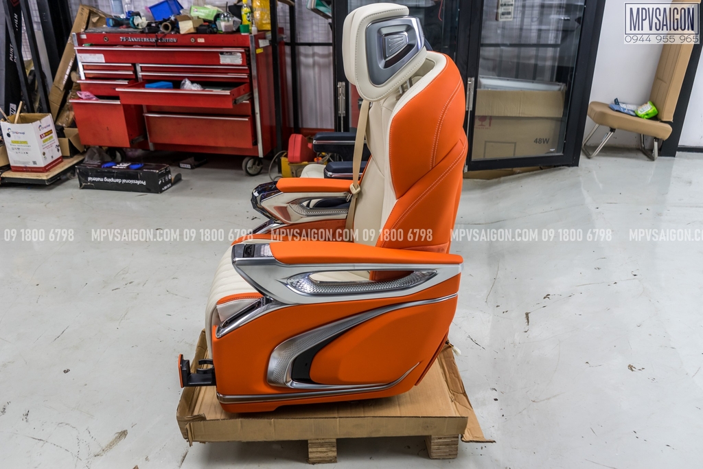 Ghế Limousine nhập khẩu Pha lê Crystal 4.0: Báo giá mới nhất