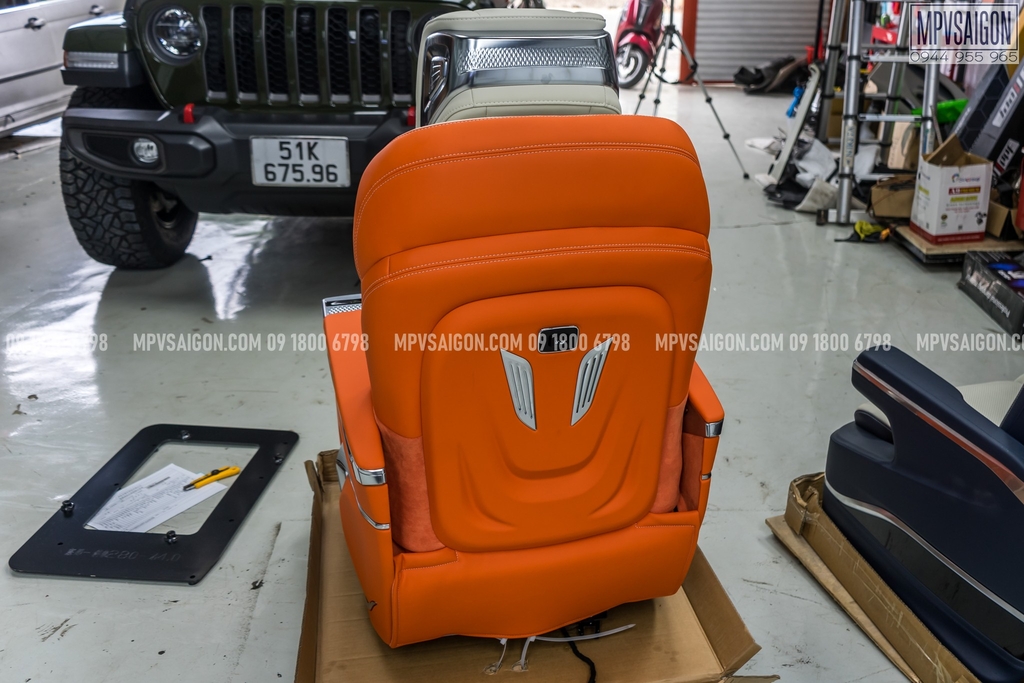 Ghế Limousine nhập khẩu Pha lê Crystal 4.0: Báo giá mới nhất