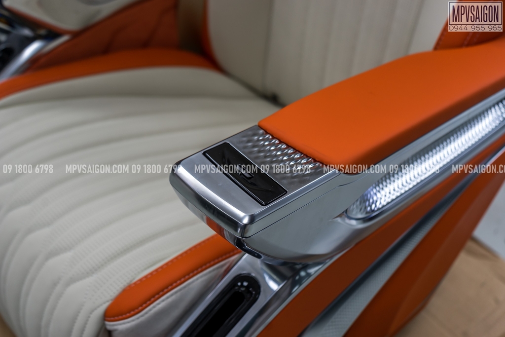 Ghế Limousine nhập khẩu Pha lê Crystal 4.0: Báo giá mới nhất